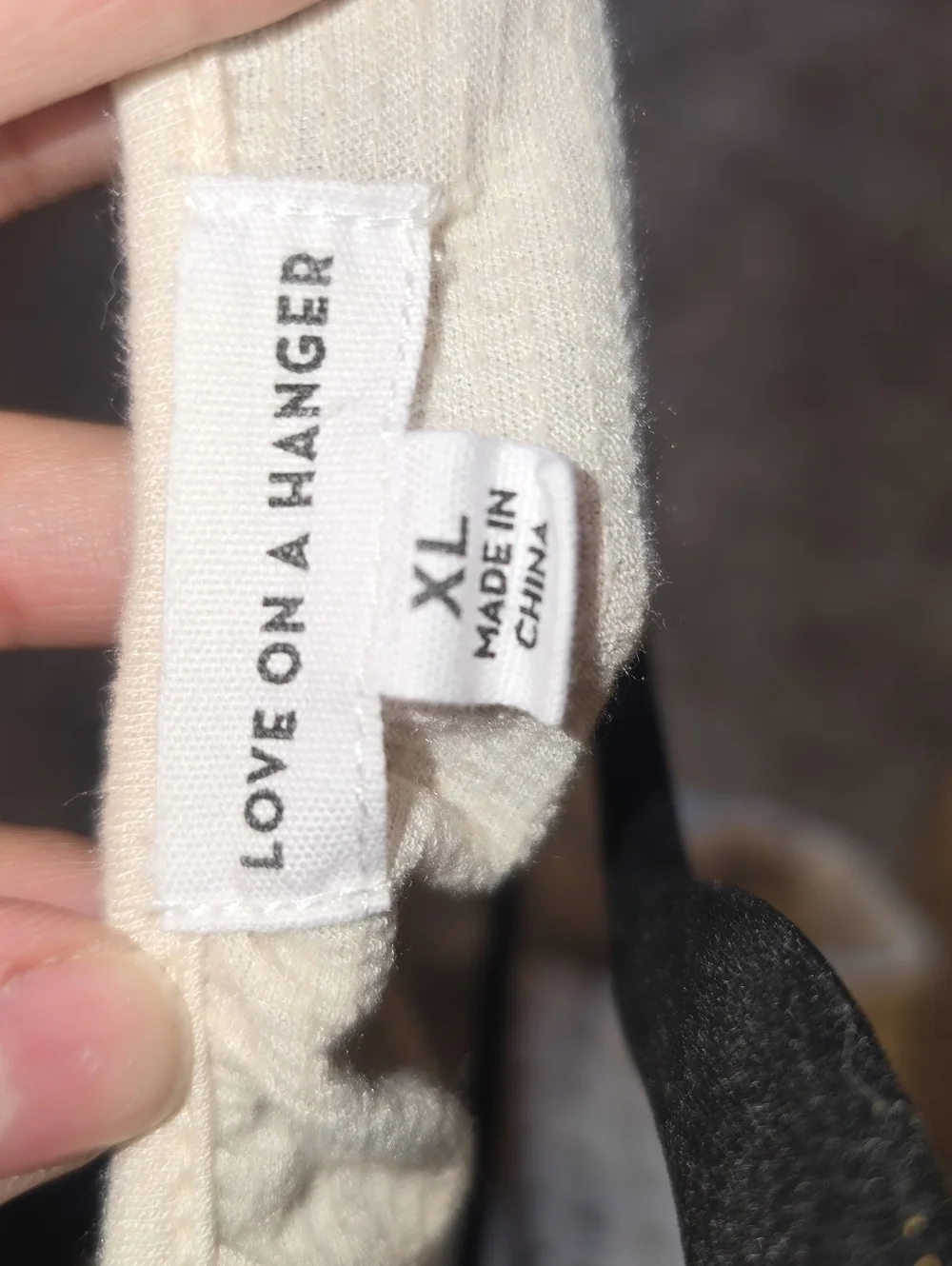 Love on a Hanger ivory crochet crop top – size XL - Picture 7 of 7